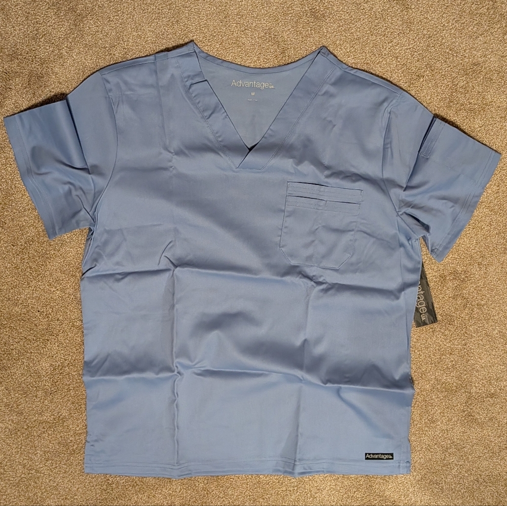 UA Advantage STRETCH Men's 4-Pocket V-Neck Scrub Top AB799 Ceil Blue Medium NWT